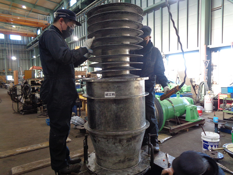 撹拌機・遠心分離機分解整備工事